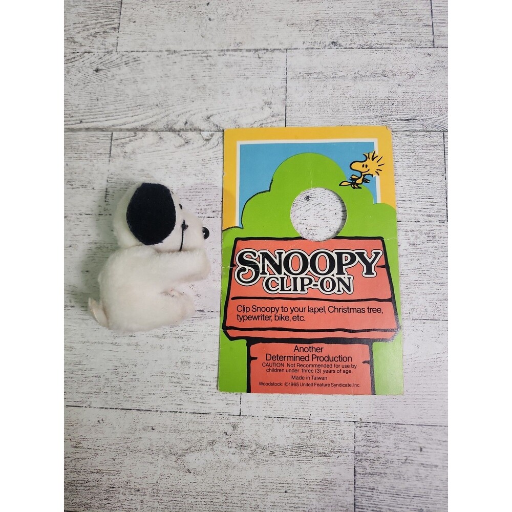 Vintage 1965 Snoopy Clip On Mini Plush Toy 3” PEANUTS Pencil Hugger RARE w/ Ad